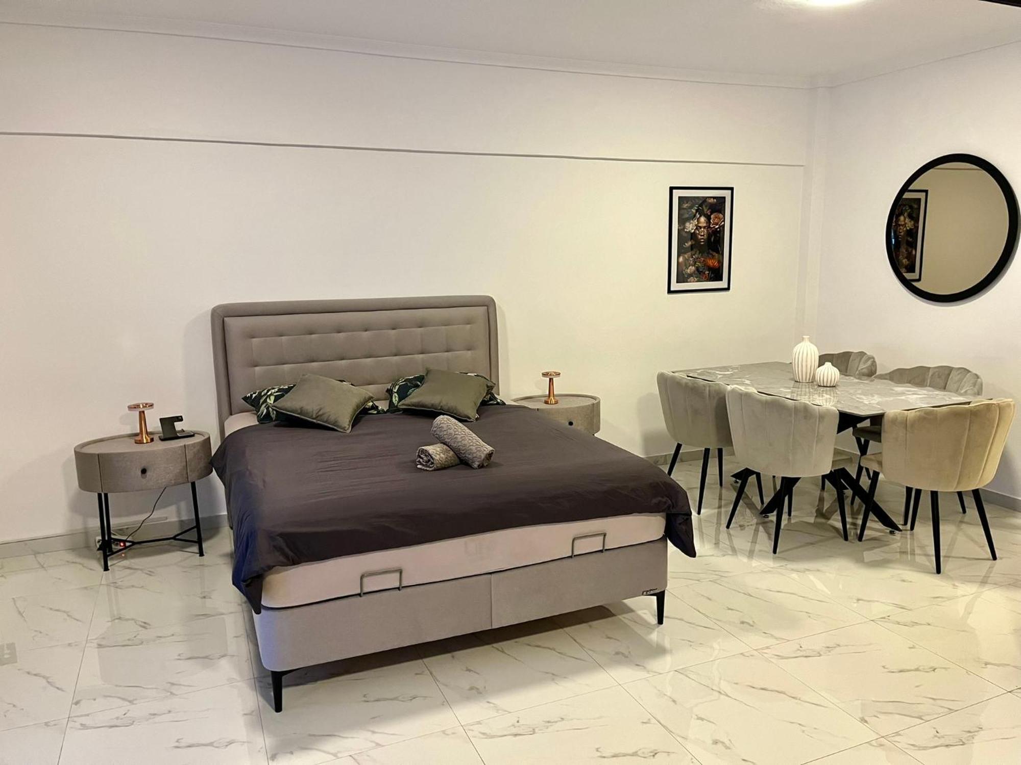 Premium Apartment 90M2 Szaloniki Kültér fotó